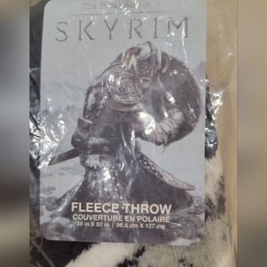 Loot Crate Just Funky The Elder Scrolls V Skyrim Fleece Throw 38 in x 50 in New